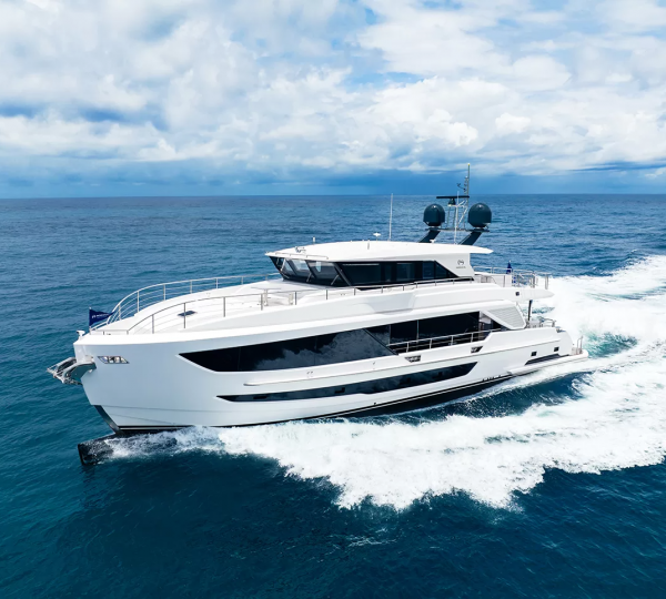 luxury yacht hire sunshine coast